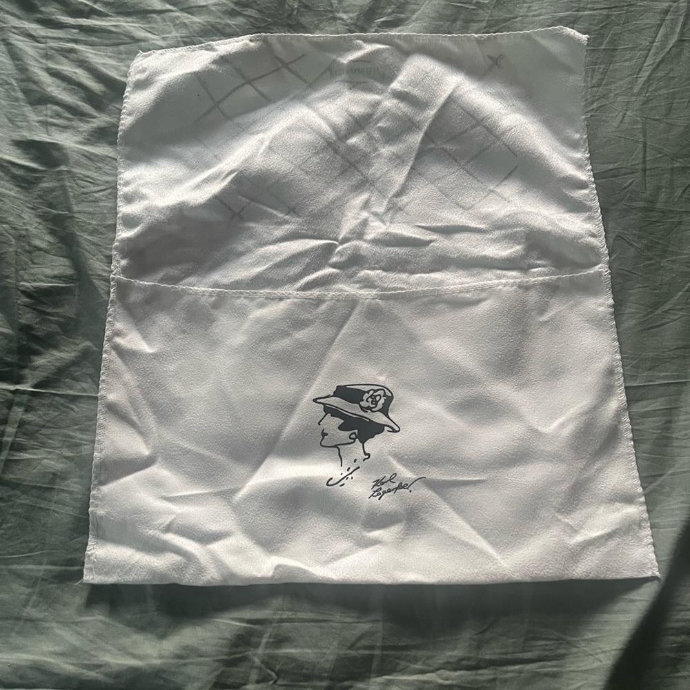 Chanel White Dust Bag - Picture 2 of 4
